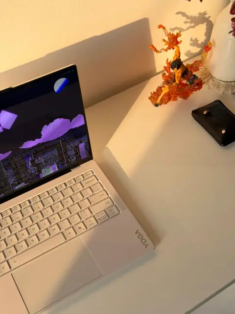 Lenovo Slim 7i  x9 - can't believe its 975g